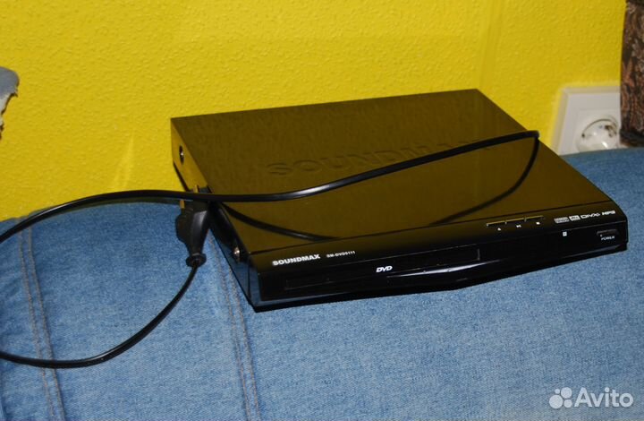 DVD плеер Soundmax SM-DVD5111