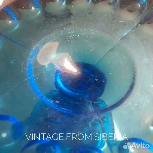 Дореволюционная ваза на ножке, купоростное стекло