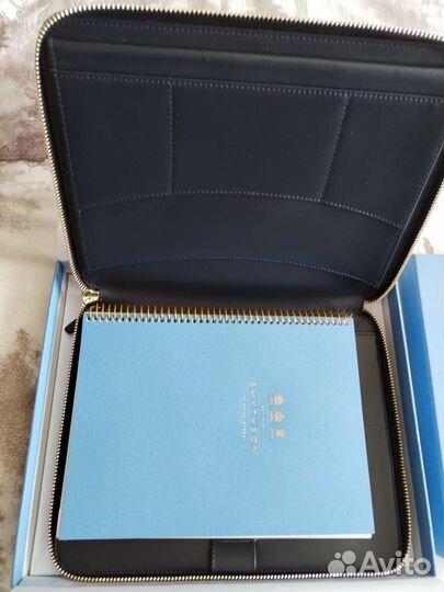 Блокнот в чехле, торг уместен