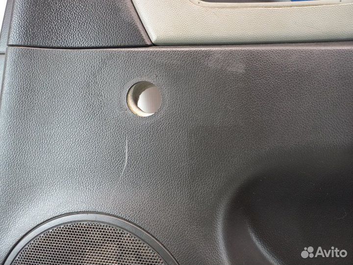 Обшивка двери задней правой Chevrolet Cruze 1 1.6