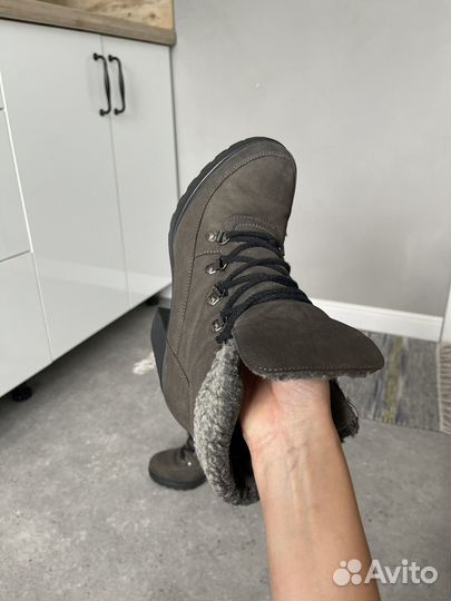 Ботинки женские