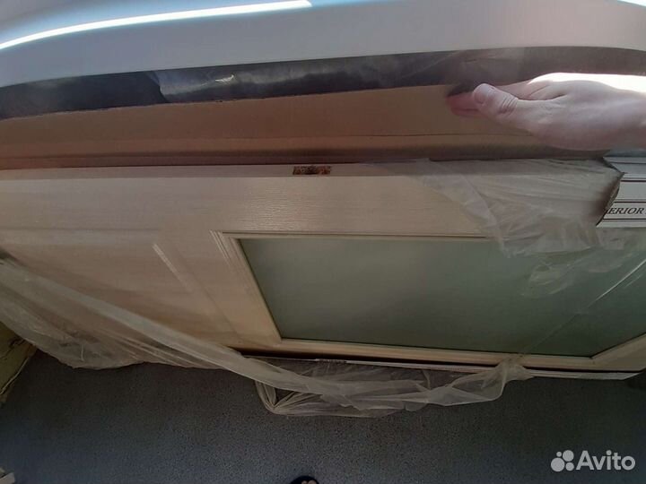 Дверь межкомнатная со стеклом