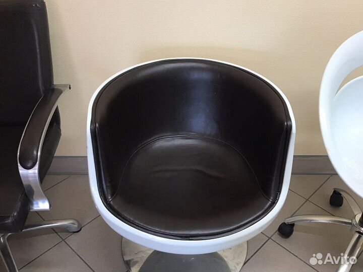 Оборудование для Парикмахерская,кресло педикюра