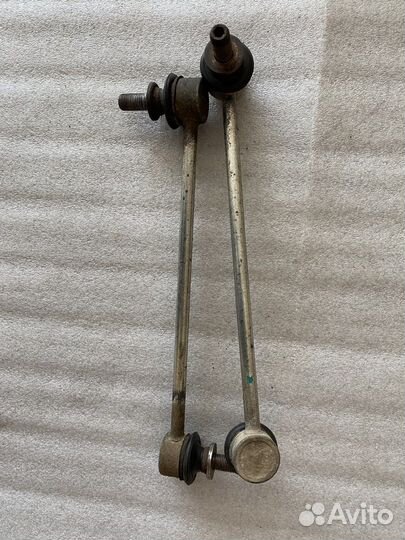 Стойка стабилизатора передняя Toyota