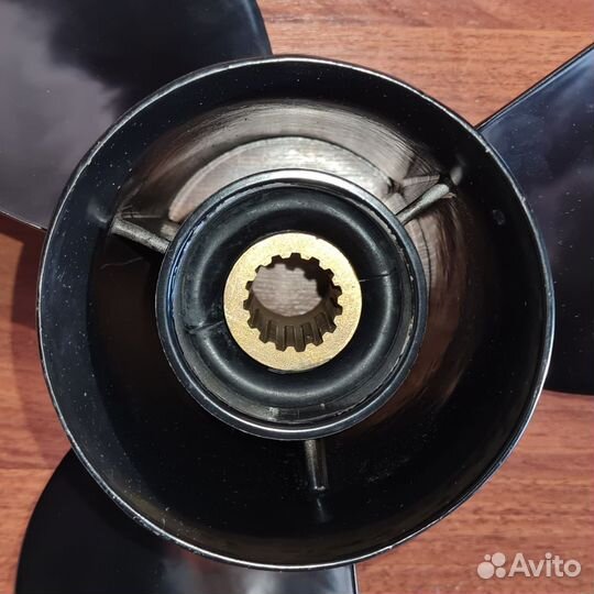 Винт Yamaha 60-140, F70-F130 (3x13x19) Сталь