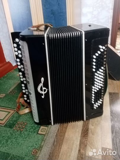 Баян