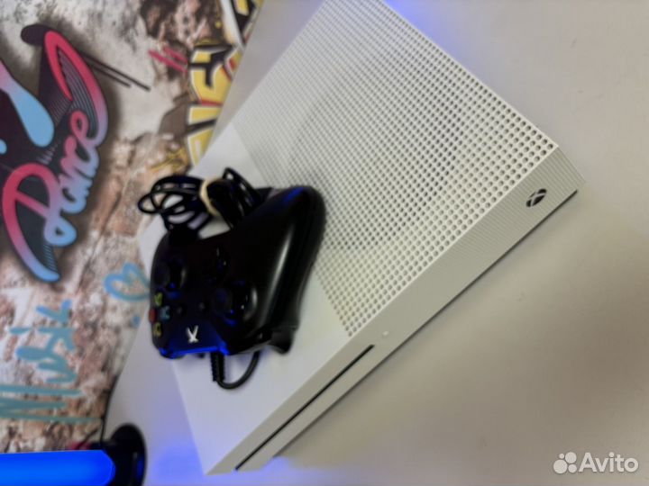 Xbox One s 1000 GB