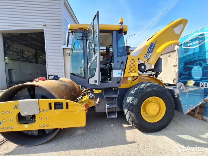 Дорожный каток XCMG XS143, 2021