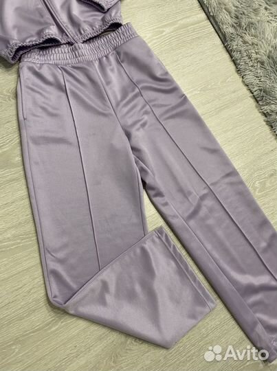 Спортивный костюм женский