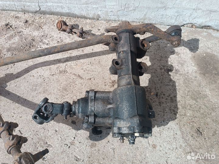Рулевой редуктор с гуром Волга 3102