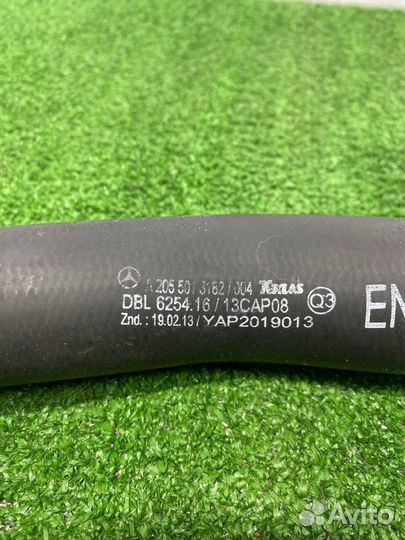 Патрубок системы охлаждения Mercedes-Benz C-Class