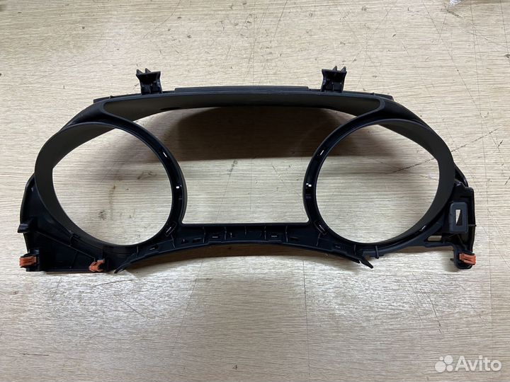 Накладка щитка приборов Toyota Camry 75