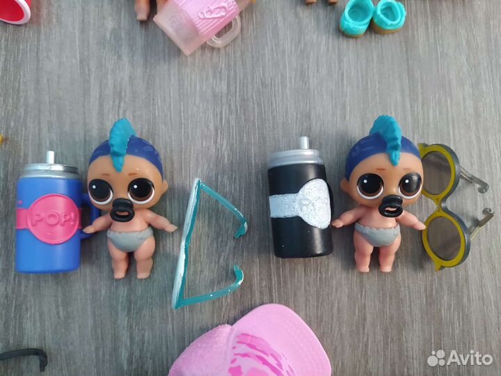 Lol surprise lil sisters