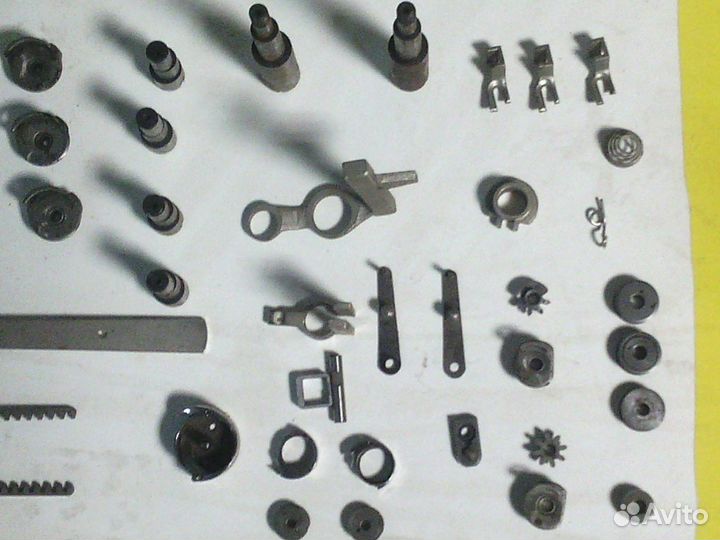 Запчасти для швейной машины Минерва леворукавной