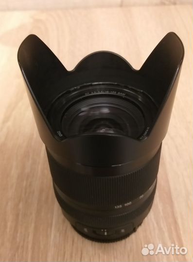 Телеобъектив Sony