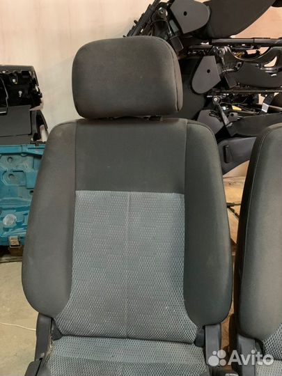 Сиденья комплект Kia Picanto 1 G4HG 1.1 2007