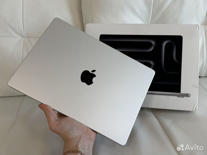 MacBook Pro 14 M3 8/512GB Silver