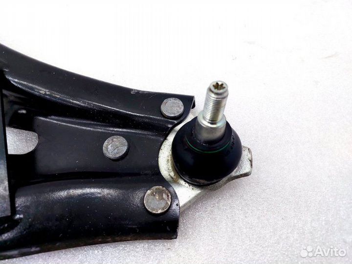 Рычаг подвески передний правый Renault Arkana JC