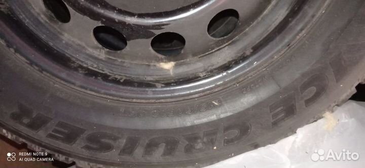 Bridgestone Ice Cruiser 7000 215/60 R16 95T