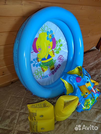 Надувной бассейн, жилет, нарукавник