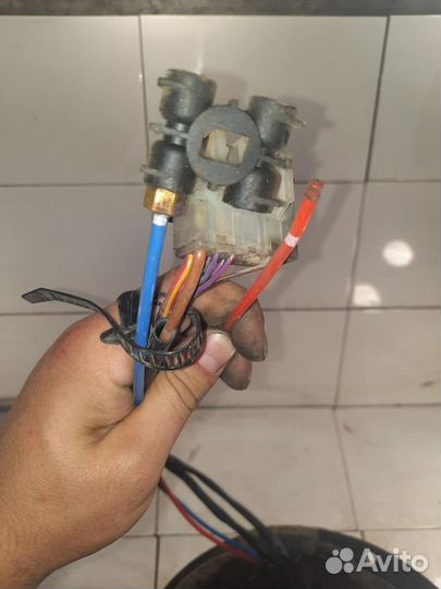 Компрессор пневматической подвески BMW 5 серия