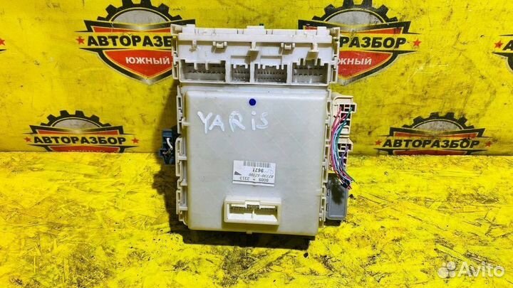Блок предохранителей Toyota Yaris 1.3 2008