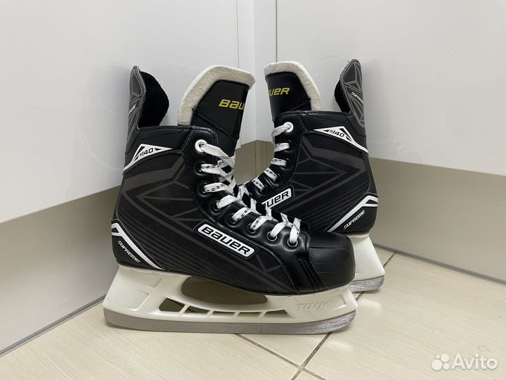 Коньки хоккейные bauer s140