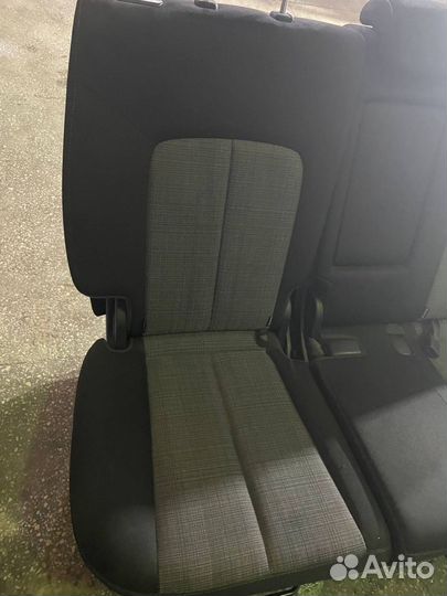 Задний ряд сидений Kia Venga