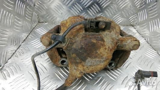 Суппорт тормозной передний правый mercedes benz C