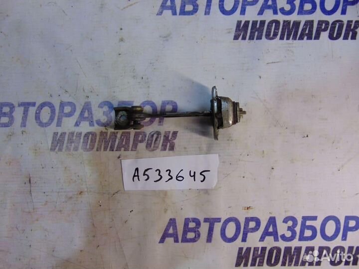 Ограничитель двери для ваз LADA Kalina 2004