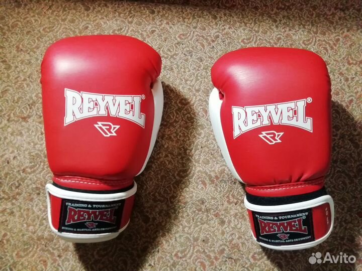 Набор для бокса (бинты, перчатки, наколенники) бу