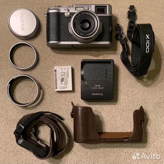Fujifilm X100 коробочный комплект