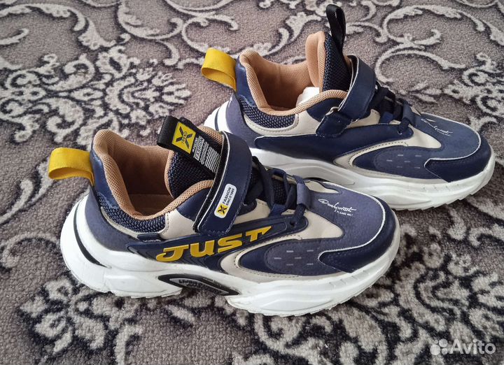 Кроссовки 36 размер