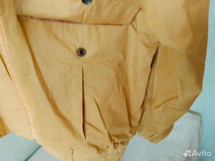 Ветровка женская р.М