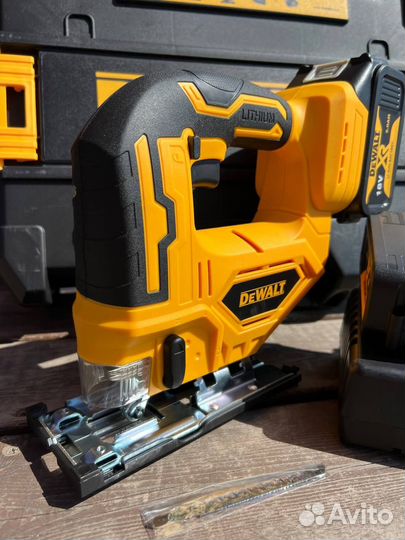 Аккумуляторный лобзик dewalt 18v