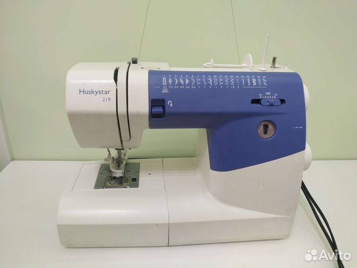 Швейная машина Huskystar 219