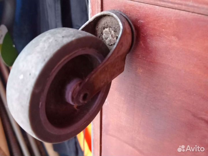 Кубик на колёсиках