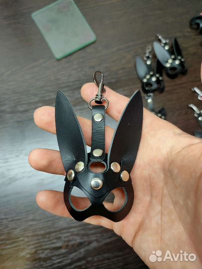 Брелок маска