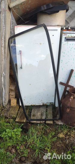 Заднее стекло ваз 2107