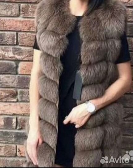 Меховая жилетка