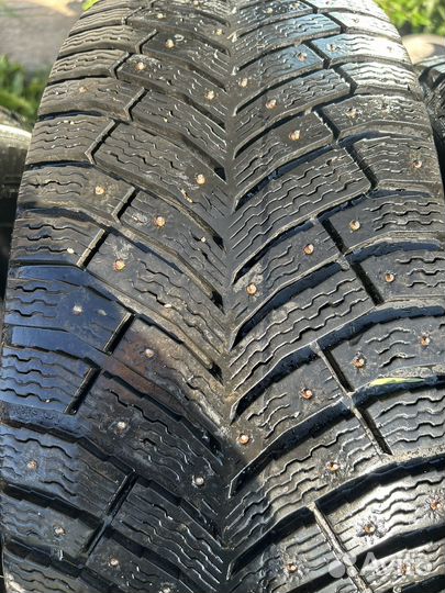 Michelin X-Ice North 4 235/55 R19