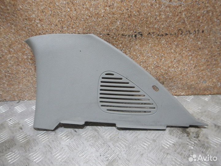 Обшивка/накладка стойки Renault Clio