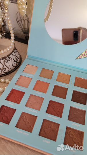 Soda eyeshadow palette Тени для век