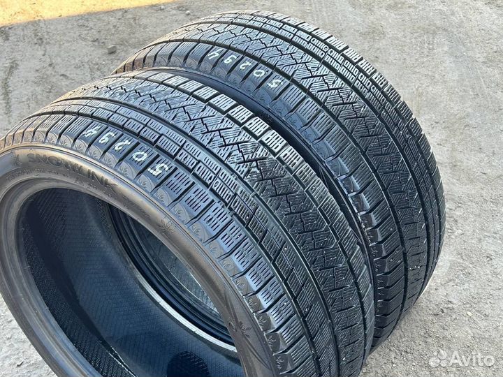 Triangle Snowlink TWT02 235/45 R18 98V