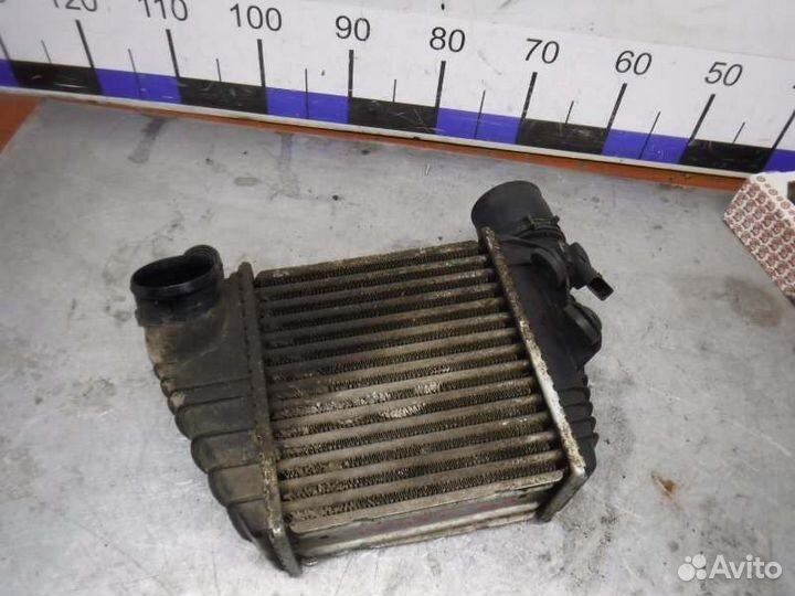 Интеркулер Volkswagen Golf 4 AHF 1999