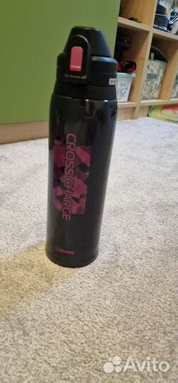 Продам термос zojirushi 1,55 л в защитном чехле