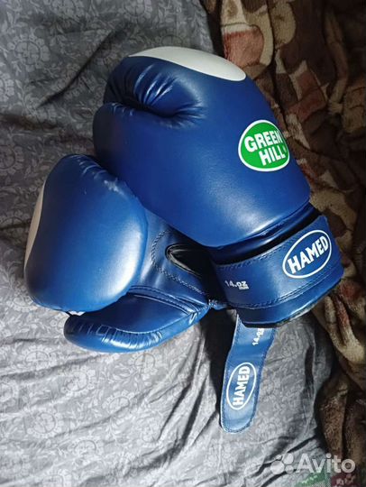 Боксерские перчатки
