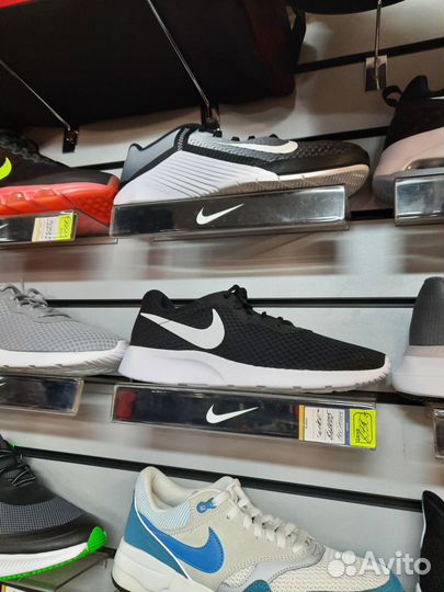 Кроссовки nike