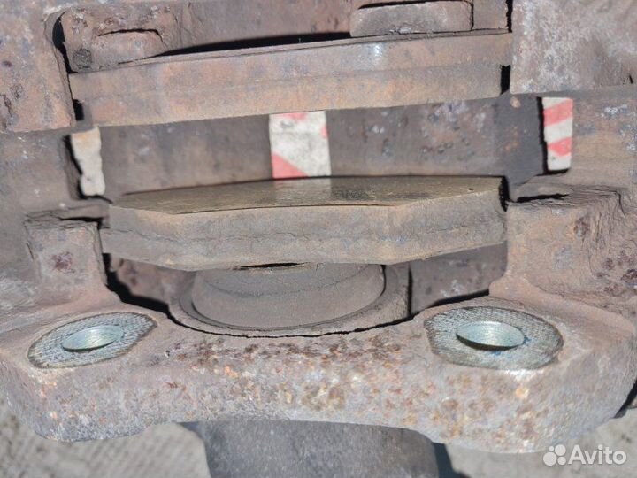 Суппорт передний левый Peugeot 206 2A KFW TU3JP