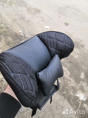 Подголовник в машину